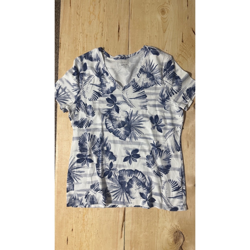 Studio Works The Studio Tee Womens Large Blue White Tropical Floral V-Neck Shirt